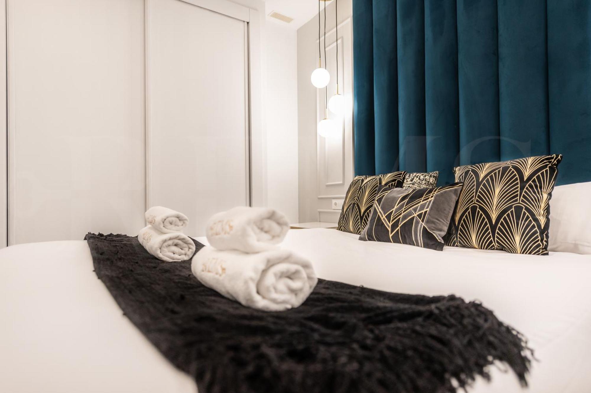Glamorous Flat In The Heart Of Malaga By Rems Bagian luar foto